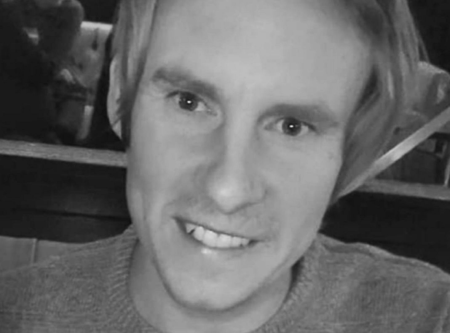 Listeners revieImage of Greg Phipps